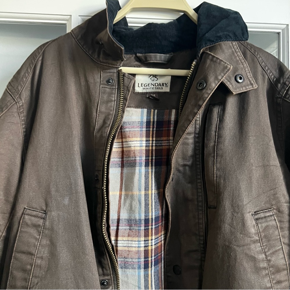 Legendary Whitetails Dark Brown Field Jacket - Picture 3 of 7